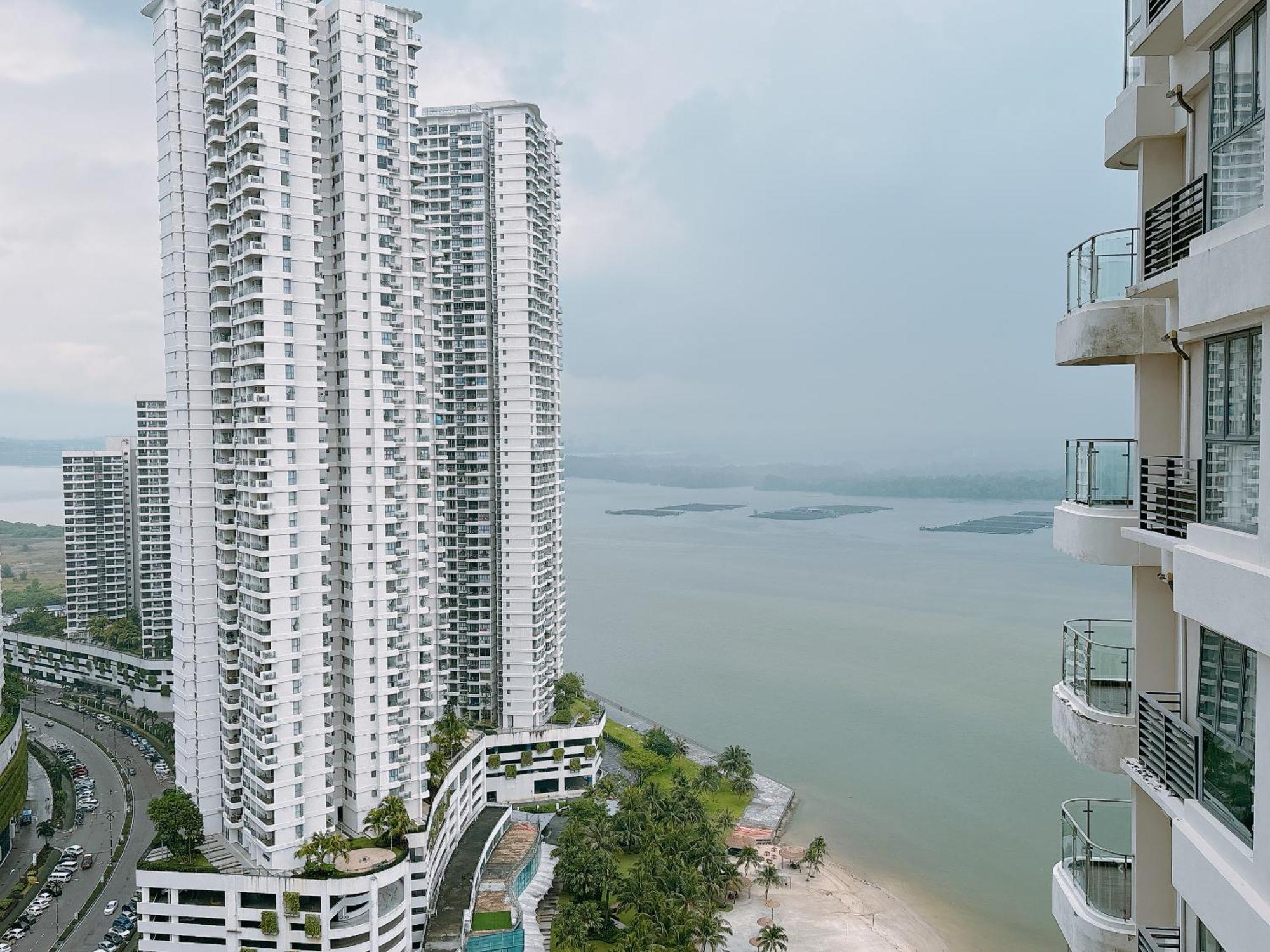 Apartament Seafront Country Garden Danga Bay By Lions Bay Johor Bahru Pokój zdjęcie